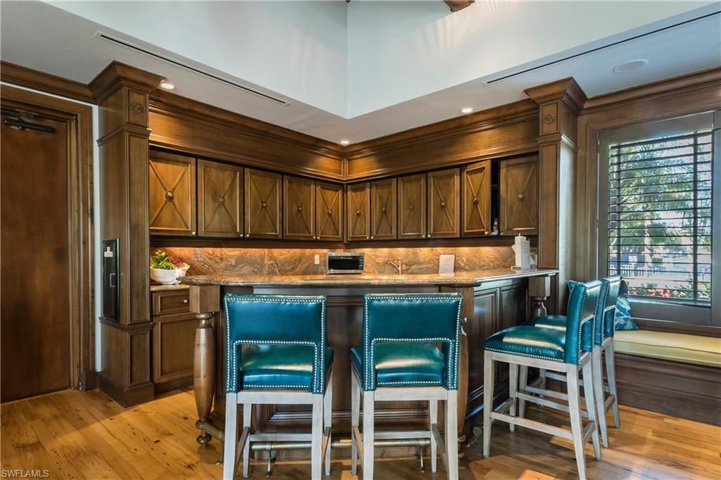 455 Cove Tower Dr, Unit 1101, Naples, FL 34110 Photo