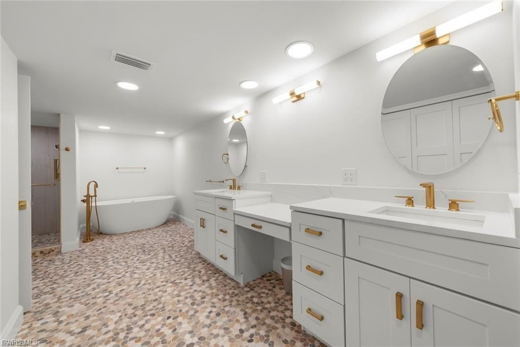 3145 W Gulf Dr, Unit 102, Sanibel, FL 33957 Photo