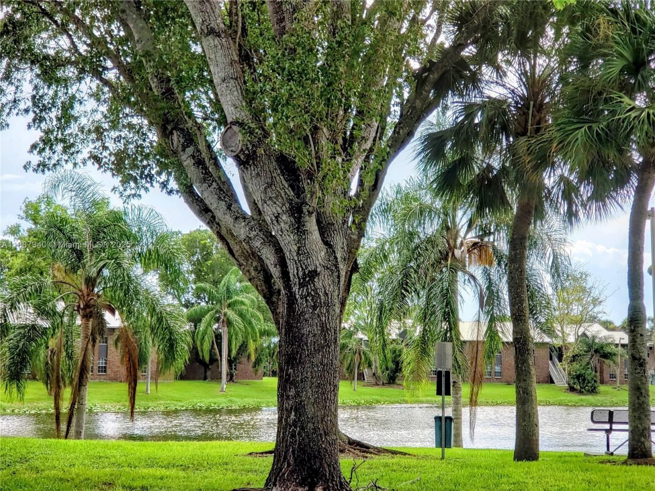 2000 S Main Street, Unit 000, Belle Glade, FL 33430 Photo
