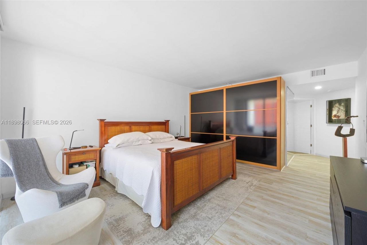 1581 Brickell Ave, Unit 2005, Miami, FL 33129 Photo