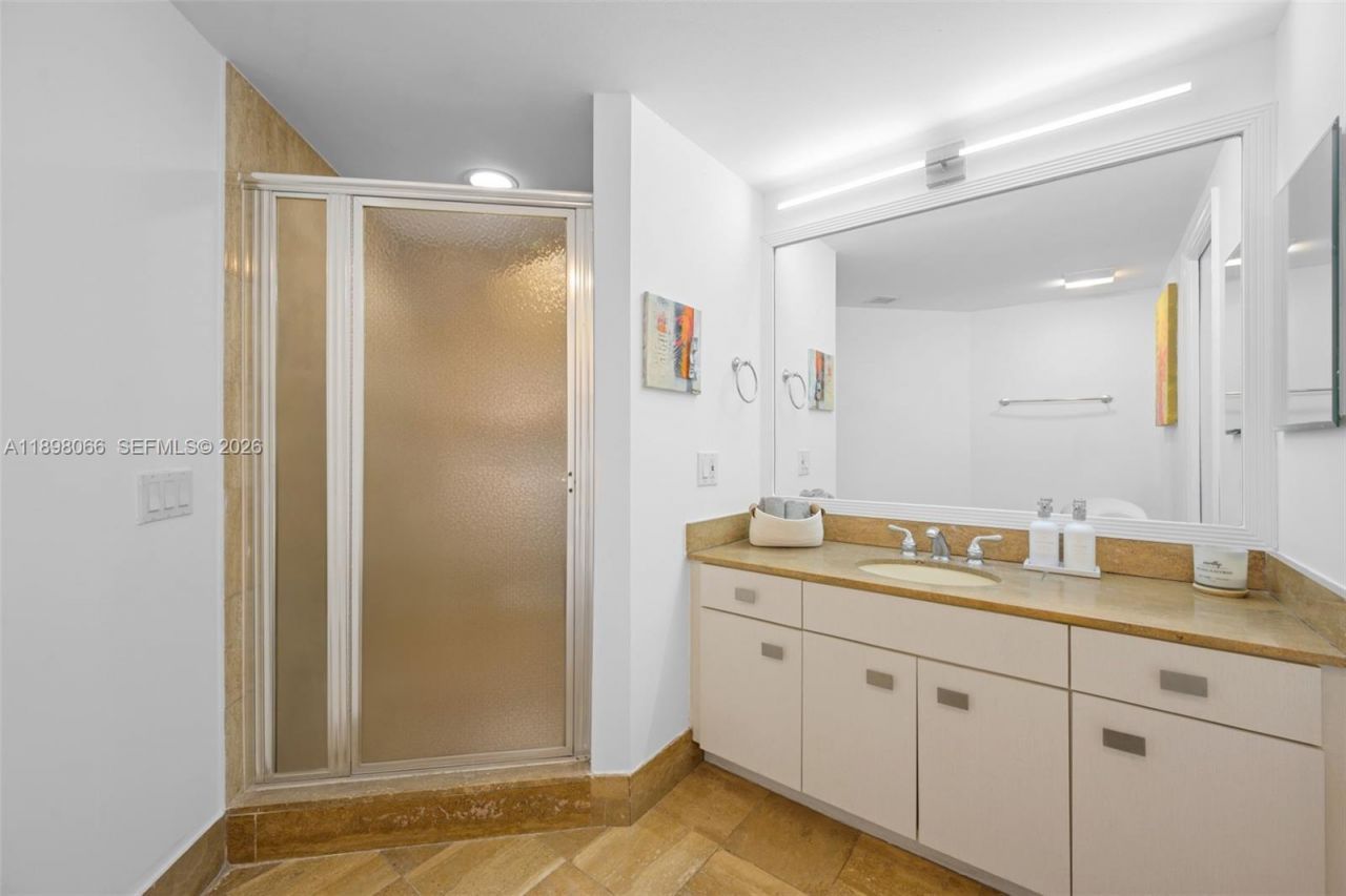 1581 Brickell Ave, Unit 2005, Miami, FL 33129 Photo