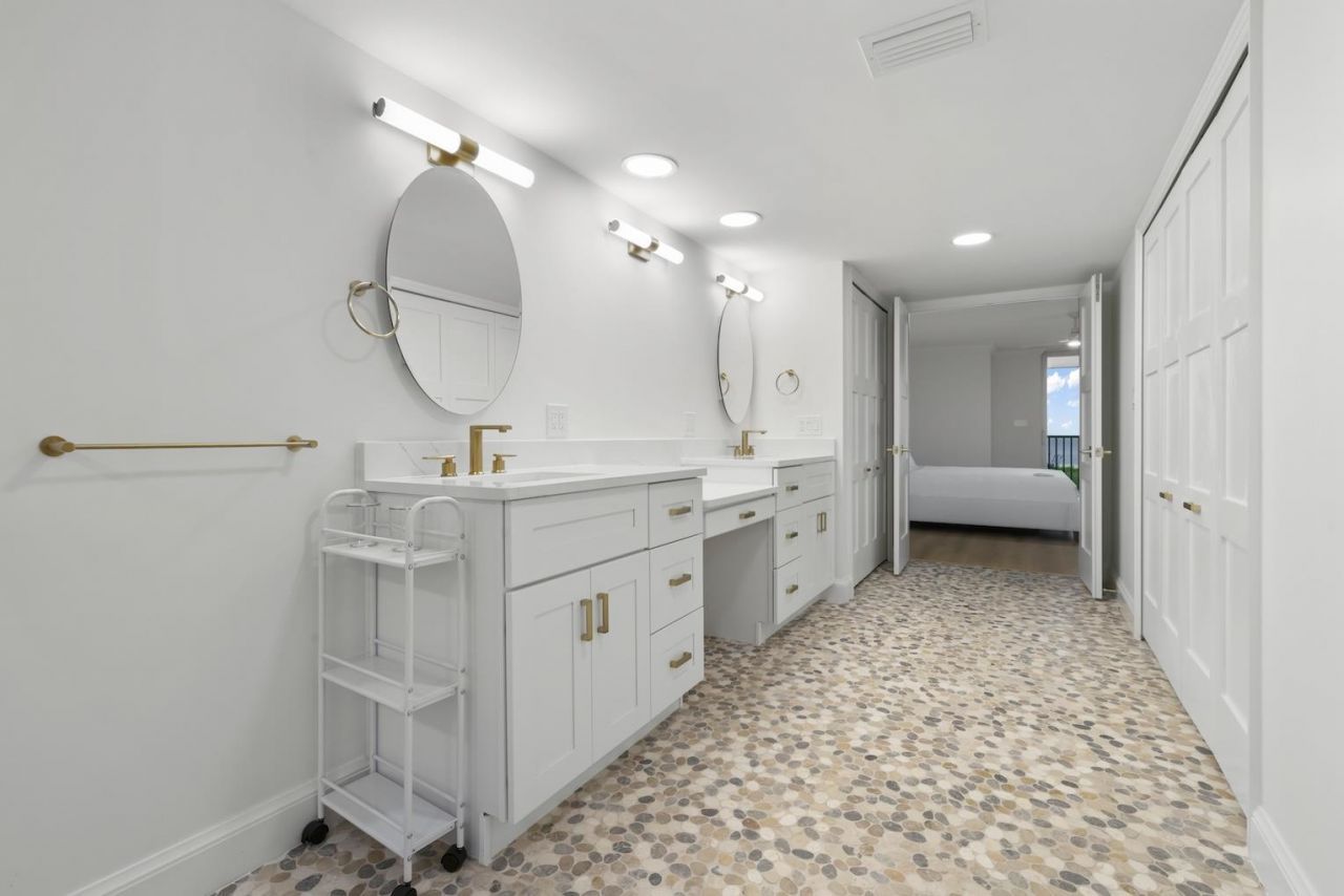 3145 West Gulf Drive, Unit 102, Sanibel, FL 33957 Photo