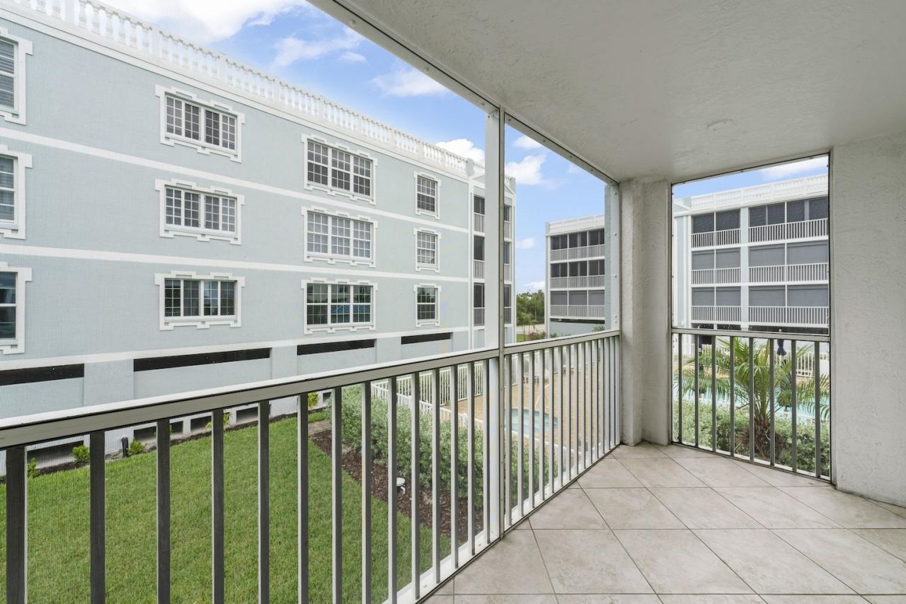 3145 West Gulf Drive, Unit 102, Sanibel, FL 33957 Photo