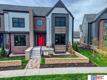 737 Blue Sage Boulevard, Lincoln, NE 68521
