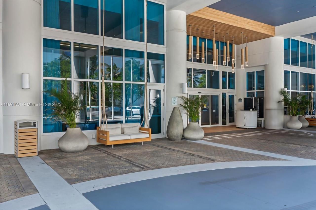 505 N Fort Lauderdale Beach Blvd, Unit 1017, Fort Lauderdale, FL 33304 Photo