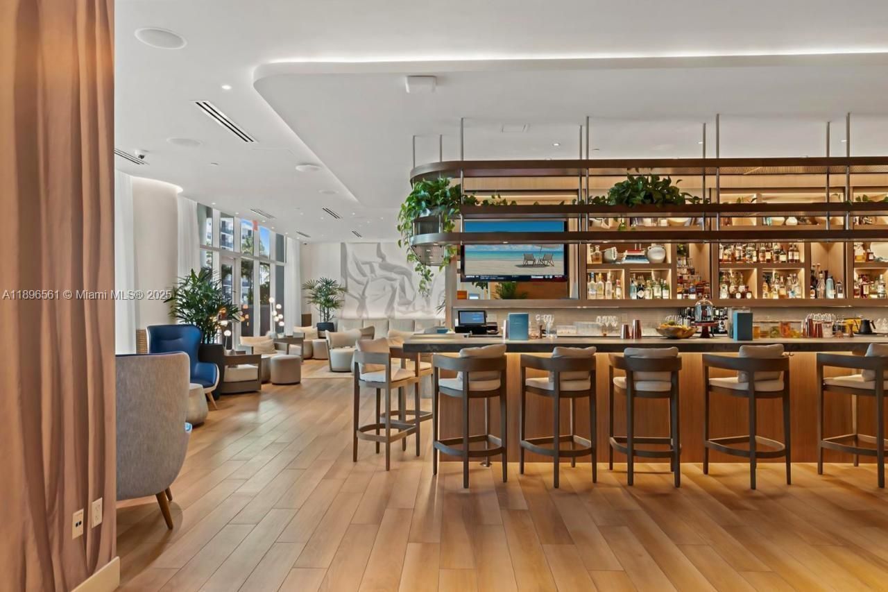 505 N Fort Lauderdale Beach Blvd, Unit 1017, Fort Lauderdale, FL 33304 Photo