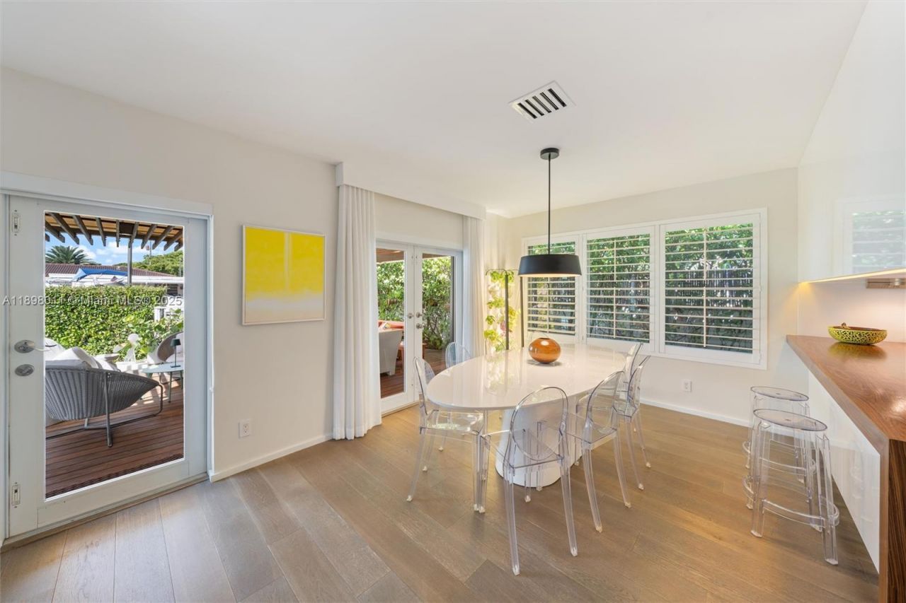 12944 Banyan Rd, North Miami, FL 33181 Photo