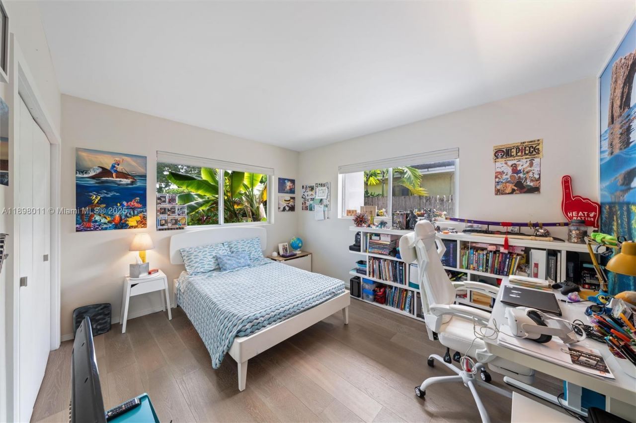 12944 Banyan Rd, North Miami, FL 33181 Photo