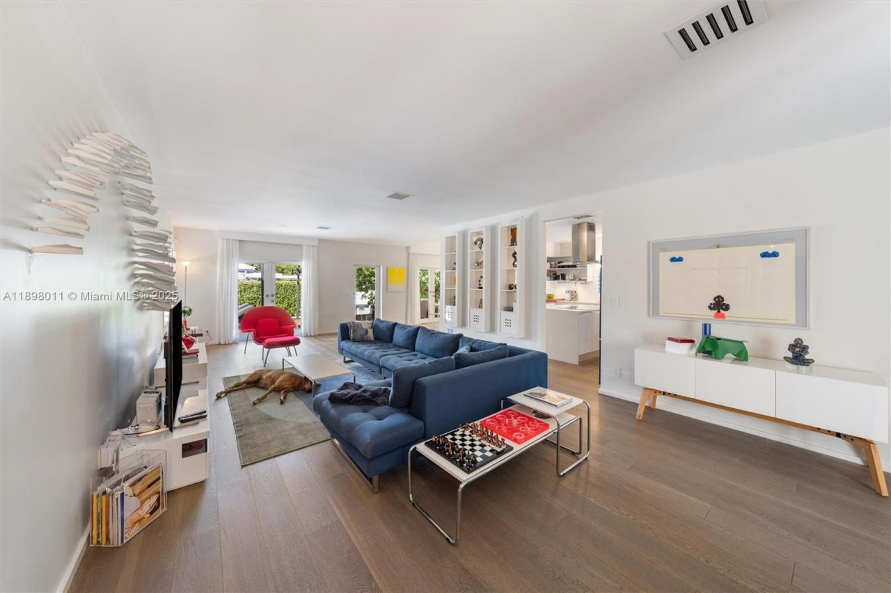 12944 Banyan Rd, North Miami, FL 33181 Photo