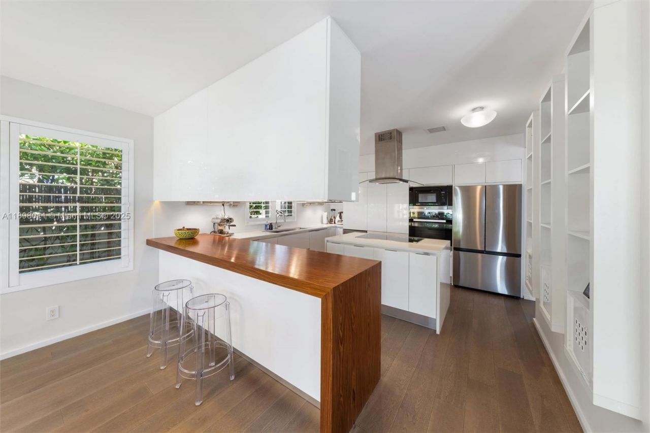 12944 Banyan Rd, North Miami, FL 33181 Photo