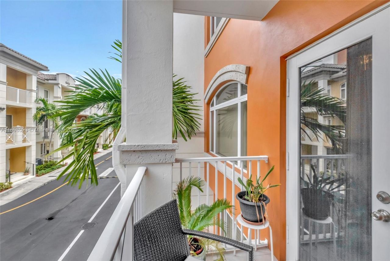 18409 NE 27th Ct, Unit 156, Aventura, FL 33160 Photo