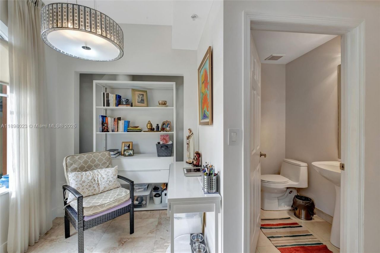 18409 NE 27th Ct, Unit 156, Aventura, FL 33160 Photo