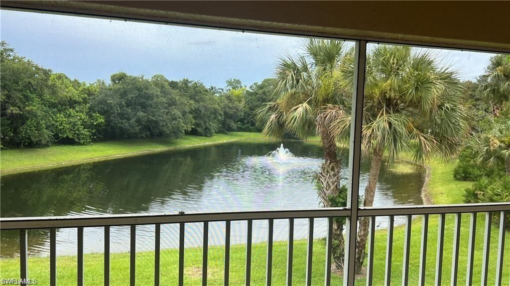 321 Robin Hood Cir, Unit 201, Naples, FL 34104 Photo