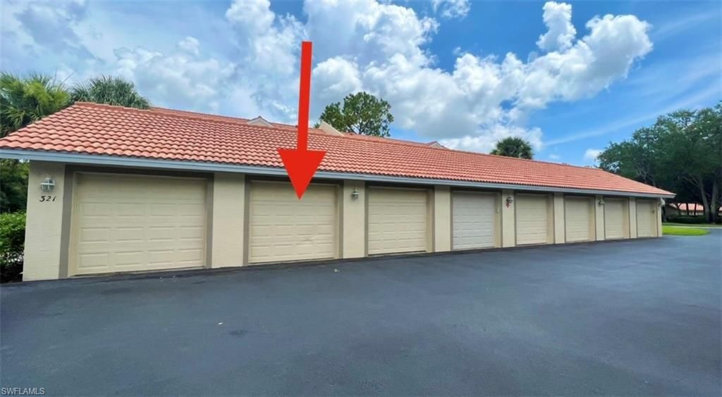321 Robin Hood Cir, Unit 201, Naples, FL 34104 Photo