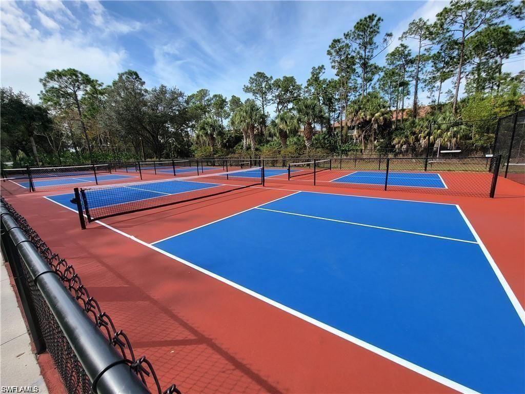 321 Robin Hood Cir, Unit 201, Naples, FL 34104 Photo
