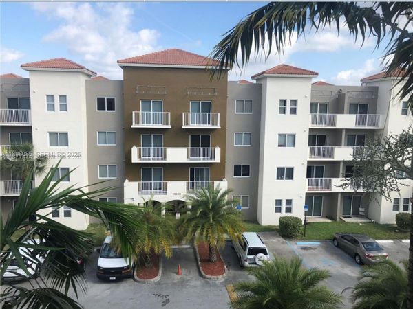 11060 SW 196th St, Unit 103, Cutler Bay, FL 33157
