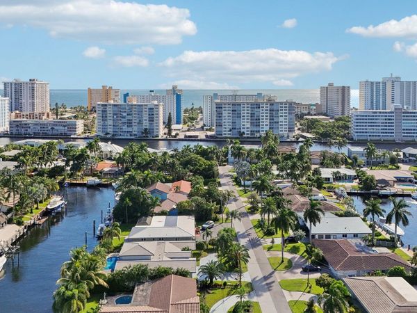 2731 NE 5th Street, Pompano Beach, FL 33062