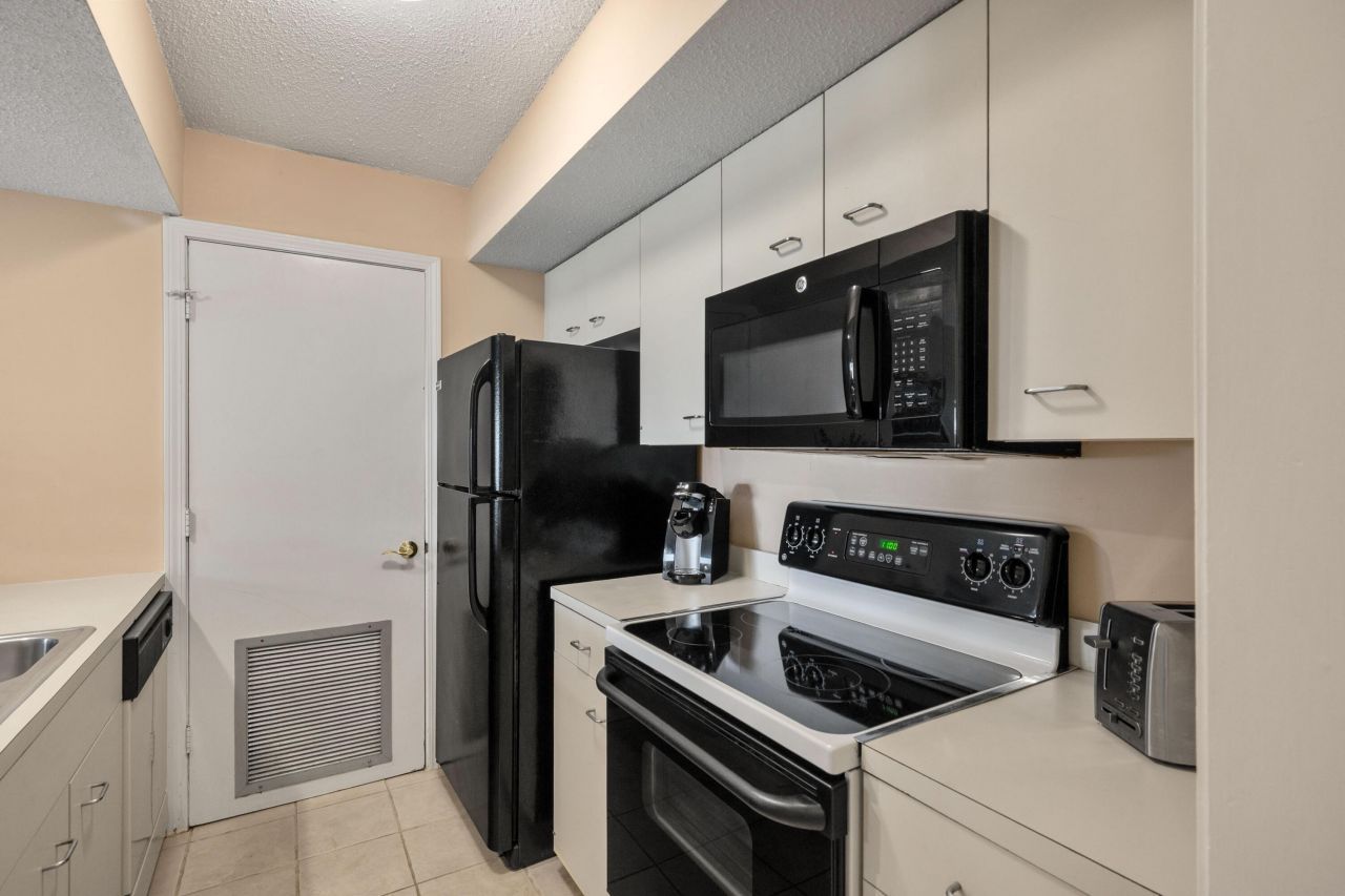 1368 Pelican Watch Villas Photo 16