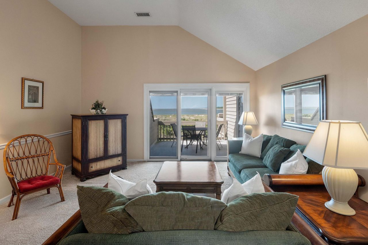 1368 Pelican Watch Villas Photo 4