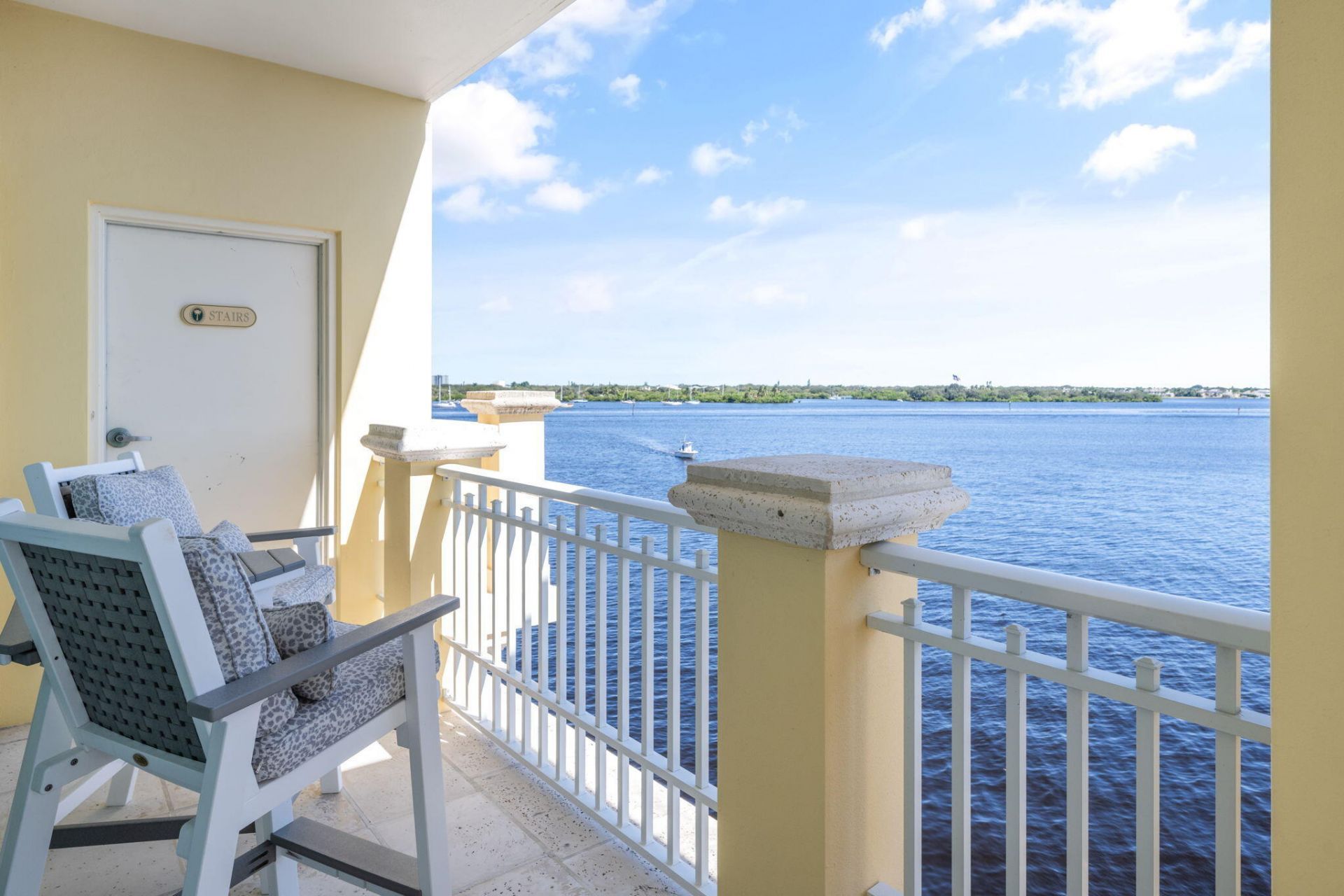 7 Royal Palm Pointe, Unit Ph-W, Vero Beach, FL 32960 Photo