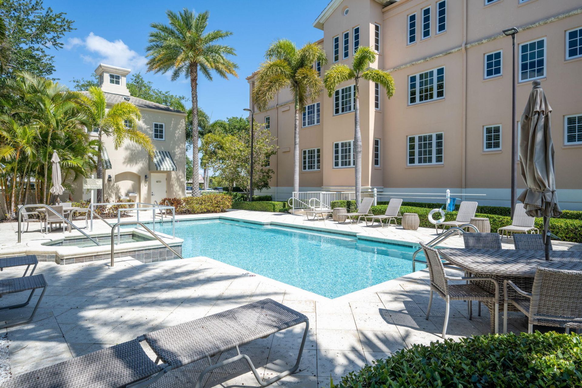 7 Royal Palm Pointe, Unit Ph-W, Vero Beach, FL 32960 Photo