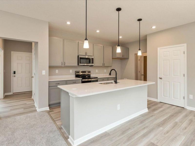 364 Isaac Tharp Street, Pataskala, OH 43062 Photo 5