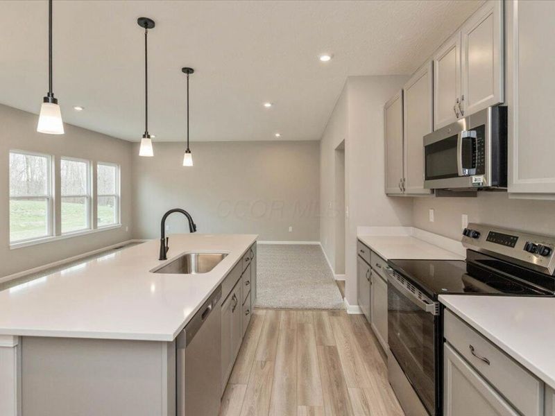 364 Isaac Tharp Street, Pataskala, OH 43062 Photo 9