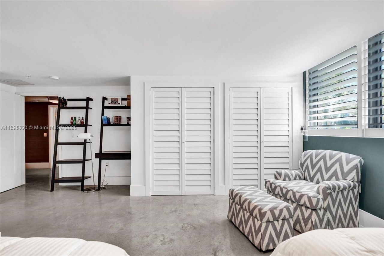 9400 W Bay Harbor Dr, Unit 103, Bay Harbor Islands, FL 33154 Photo