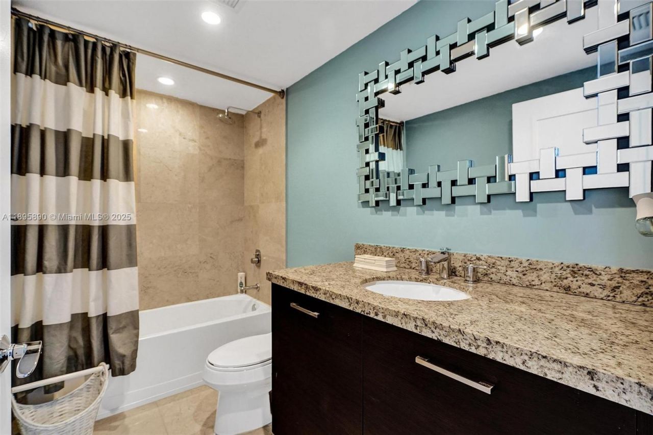 9400 W Bay Harbor Dr, Unit 103, Bay Harbor Islands, FL 33154 Photo