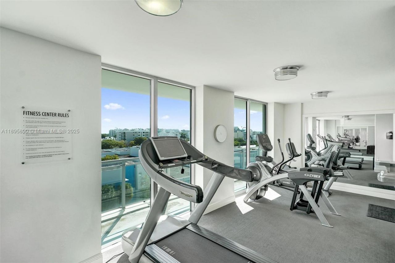 9400 W Bay Harbor Dr, Unit 103, Bay Harbor Islands, FL 33154 Photo