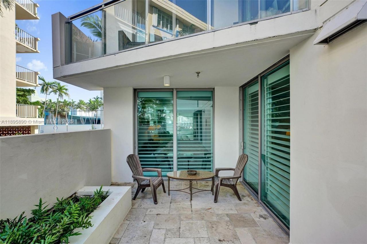 9400 W Bay Harbor Dr, Unit 103, Bay Harbor Islands, FL 33154 Photo