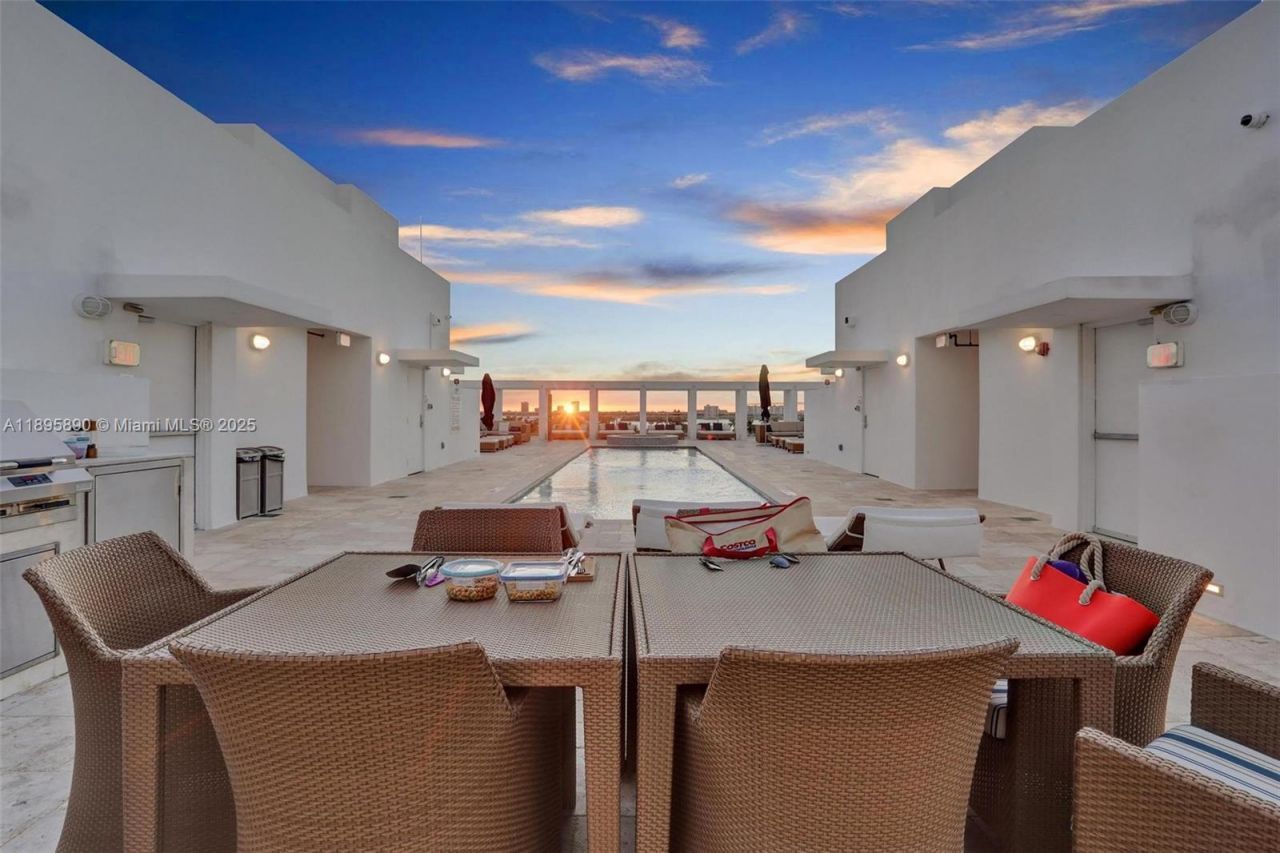 9400 W Bay Harbor Dr, Unit 103, Bay Harbor Islands, FL 33154 Photo