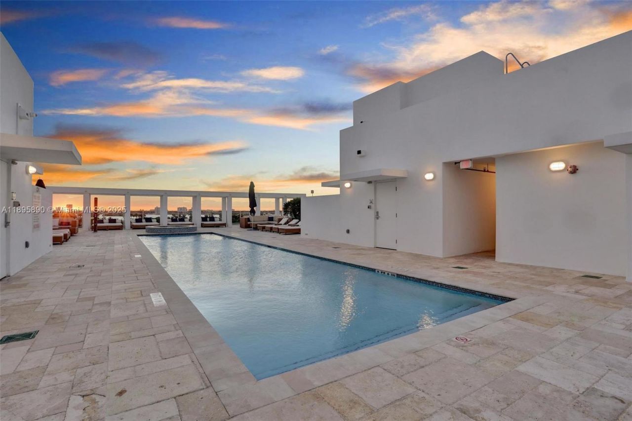 9400 W Bay Harbor Dr, Unit 103, Bay Harbor Islands, FL 33154 Photo