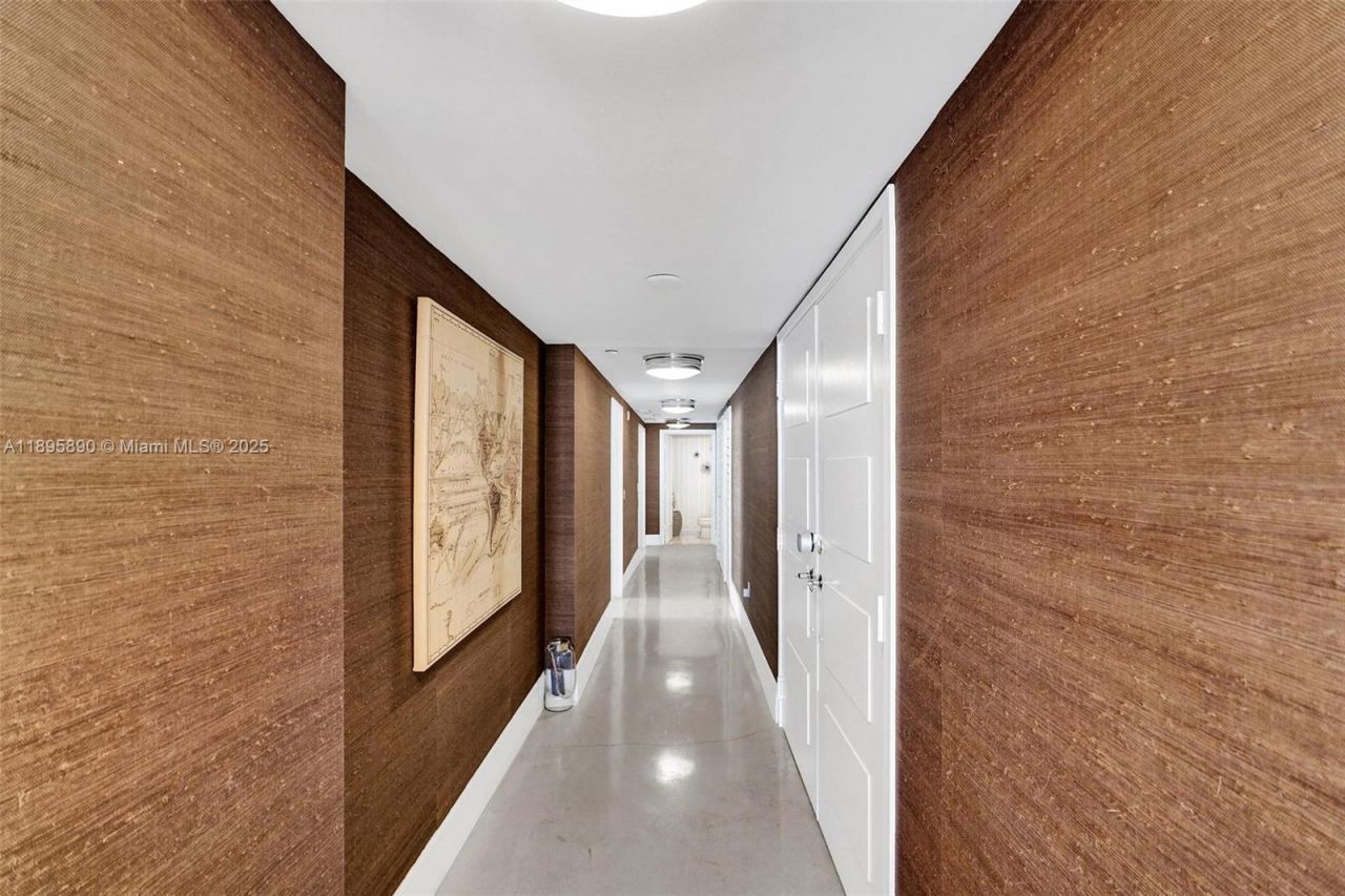 9400 W Bay Harbor Dr, Unit 103, Bay Harbor Islands, FL 33154 Photo