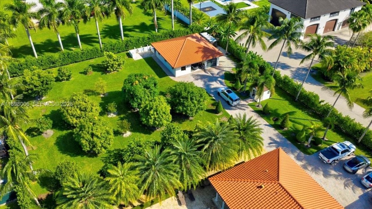 10181 NW 131st St, Hialeah Gardens, FL 33018 Photo