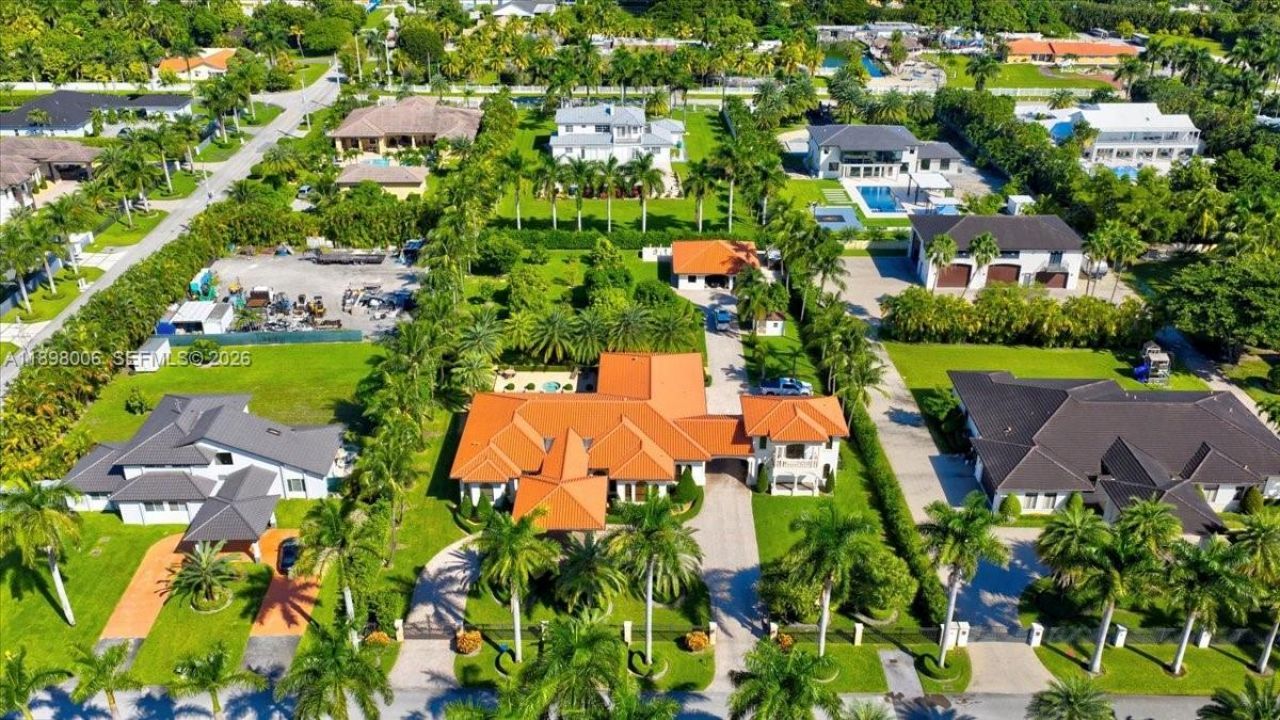 10181 NW 131st St, Hialeah Gardens, FL 33018 Photo