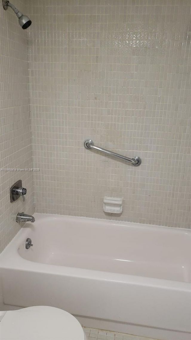 500 Executive Center Dr, Unit 4E, West Palm Beach, FL 33401 Photo