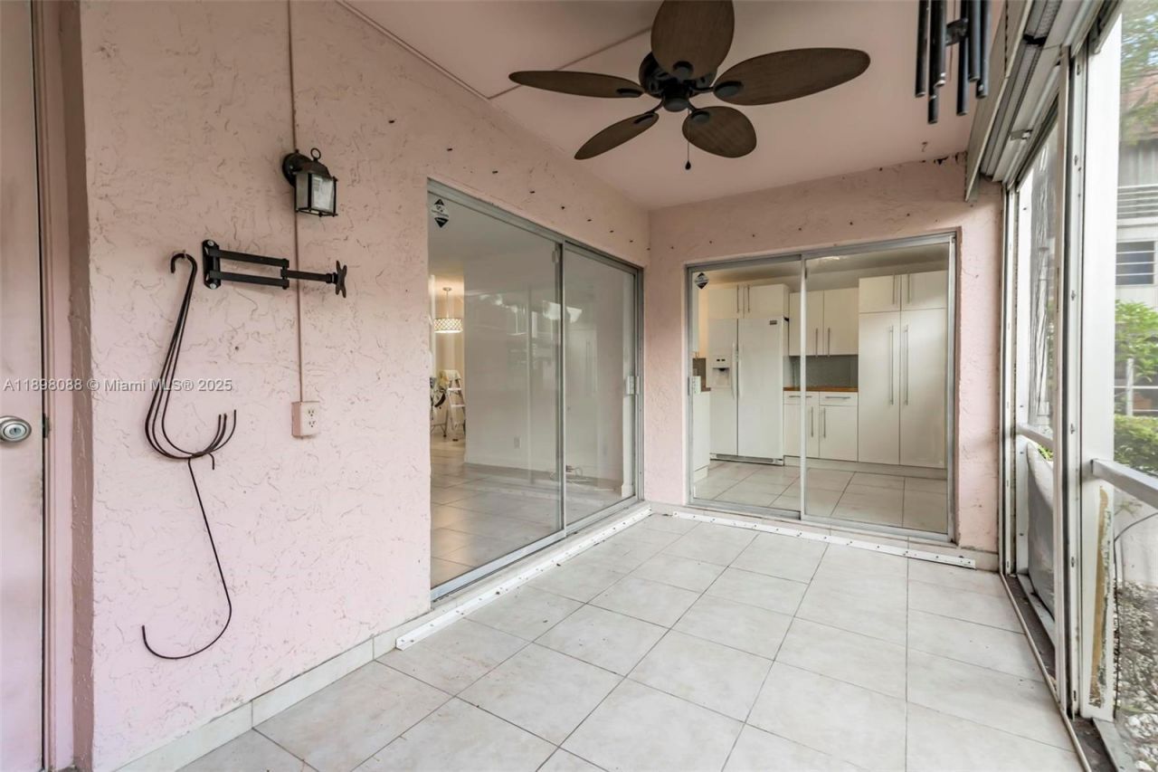 8002 Lagos De Campo Blvd, Unit B-101, Tamarac, FL 33321 Photo