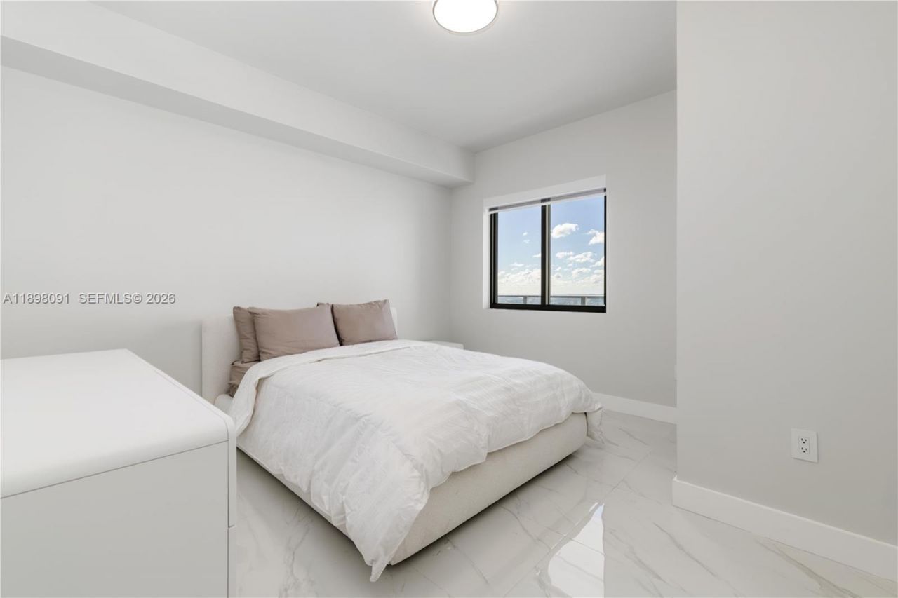 700 NE 24th St, Unit 4002, Miami, FL 33137 Photo