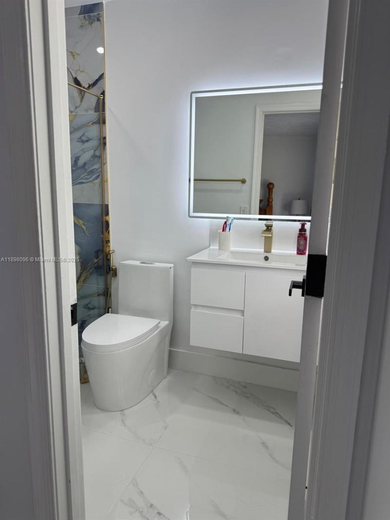 2492 SE Rival Ave, Port Saint Lucie, FL 34952 Photo