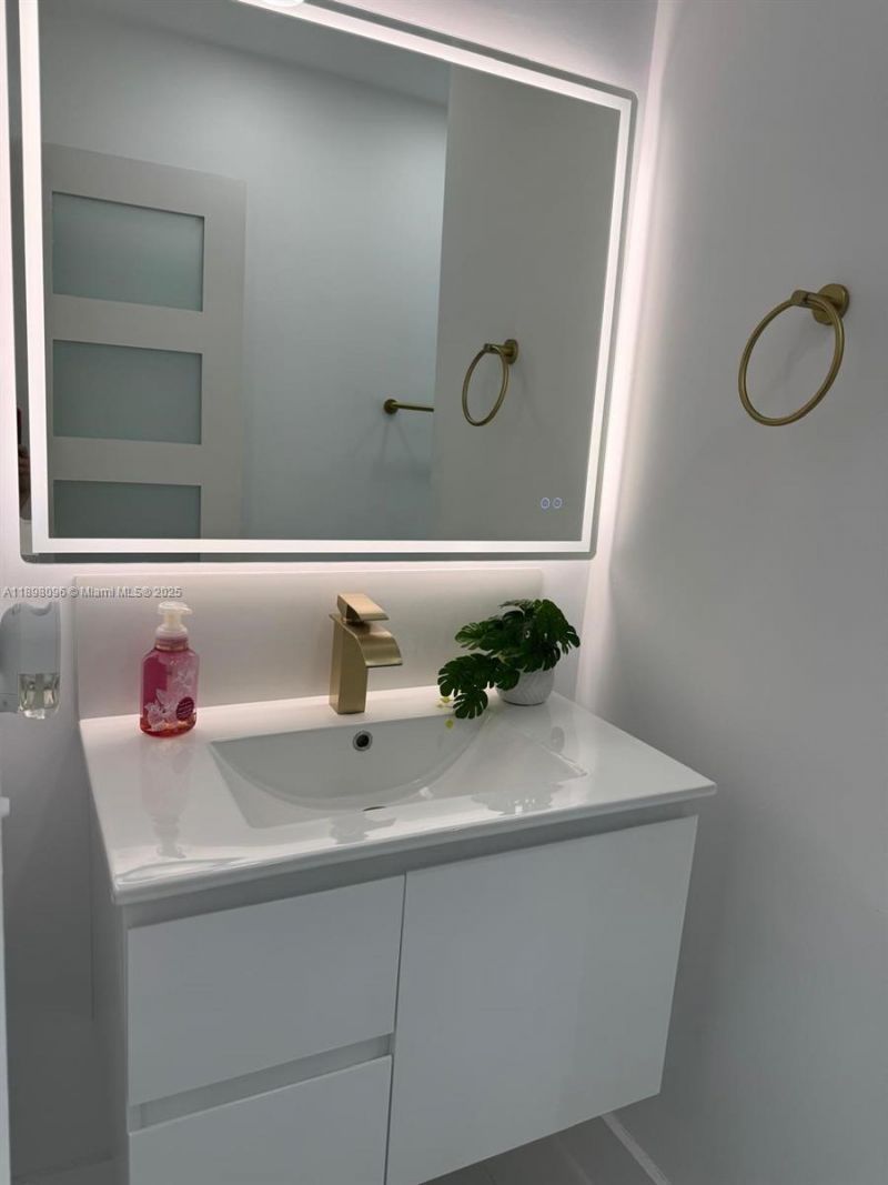 2492 SE Rival Ave, Port Saint Lucie, FL 34952 Photo