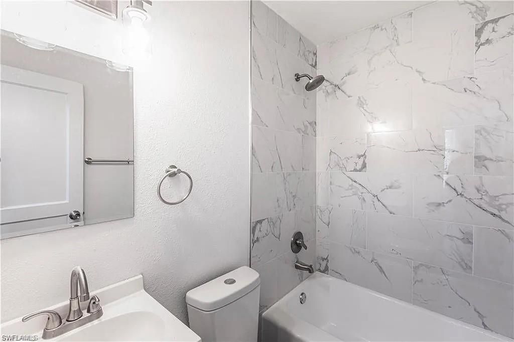 2217 Dora St, Fort Myers, FL 33901 Photo