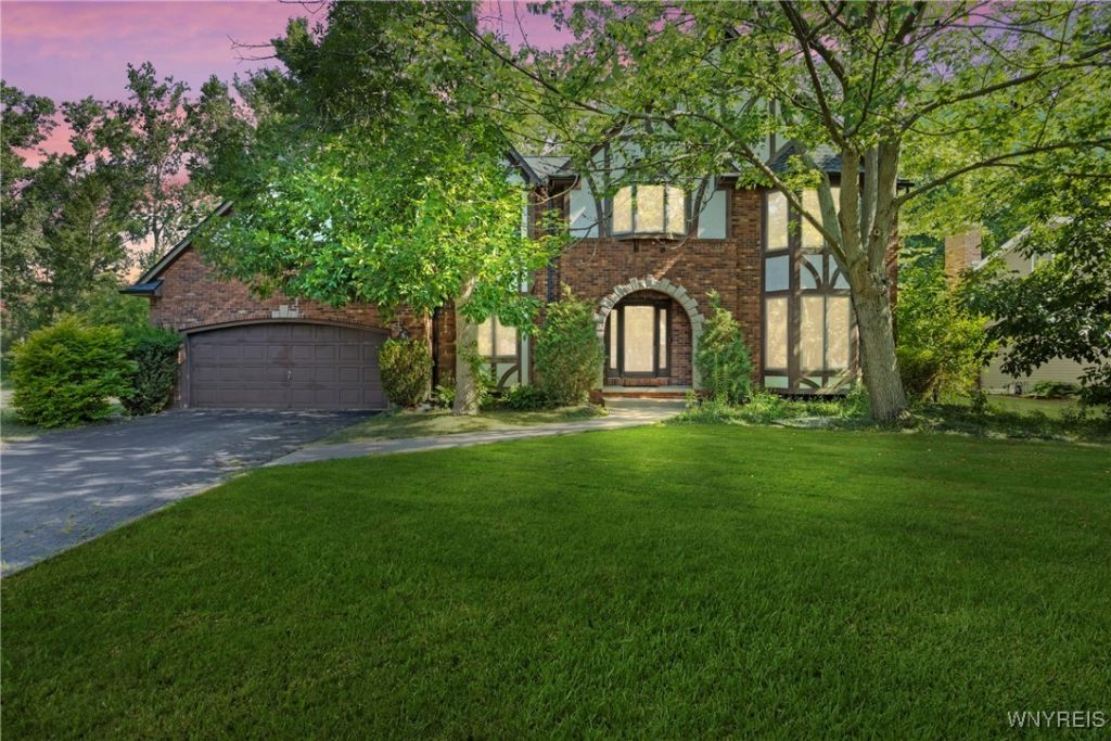 81 Plumwood Court, Amherst, NY 14051 Main Photo