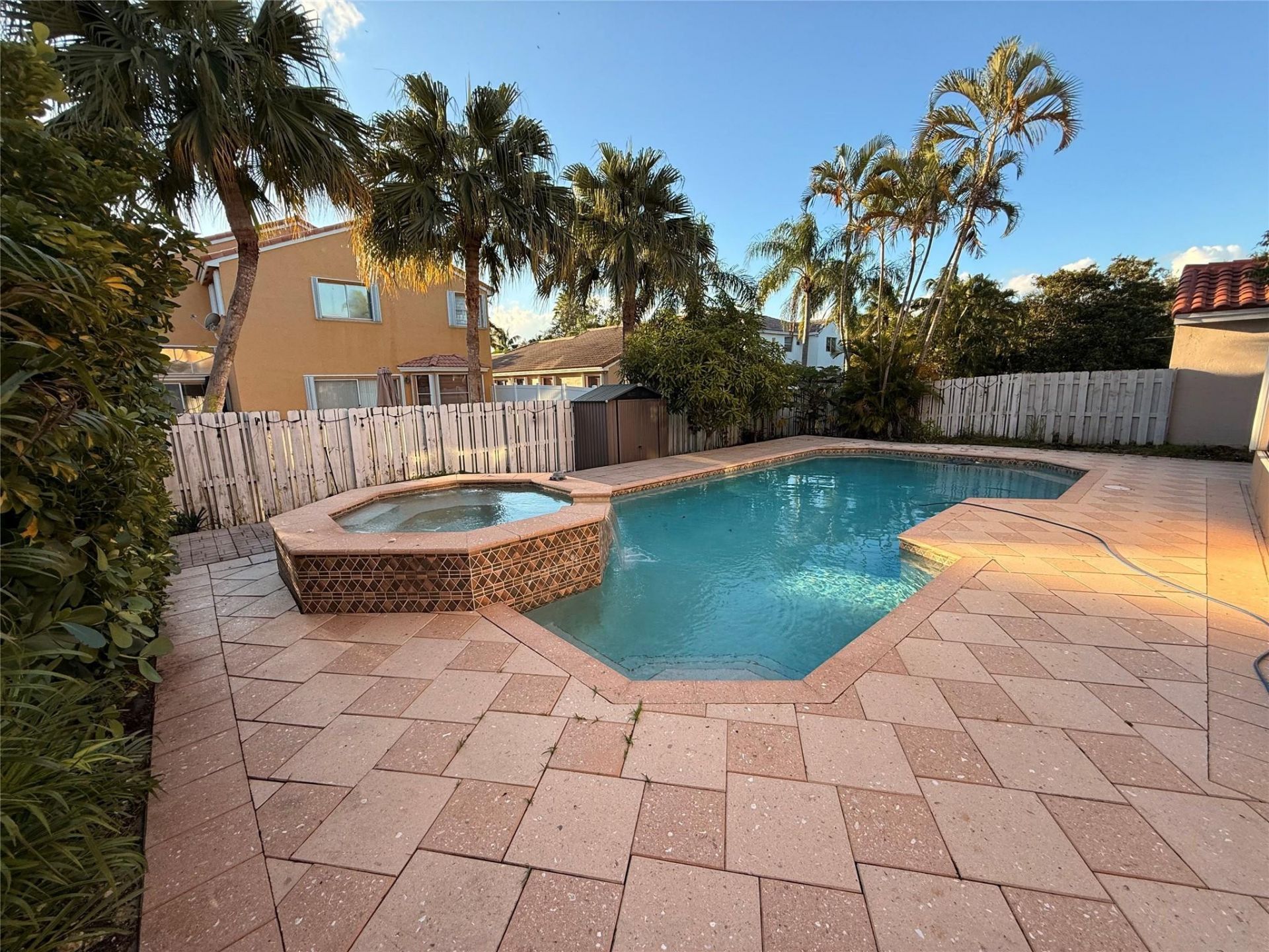 322 SW 193rd Avenue, Pembroke Pines, FL 33029 Photo