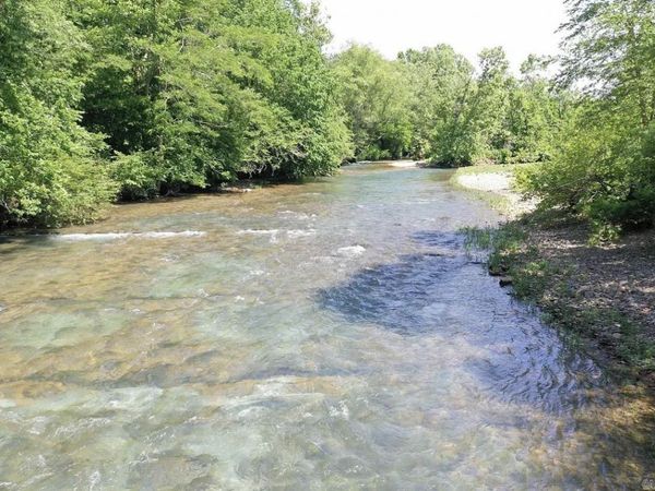 423 Village Avenue, Norman, AR 71960