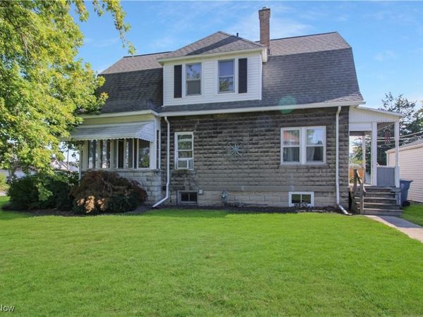 229 W 4th Street, Port Clinton, OH 43452