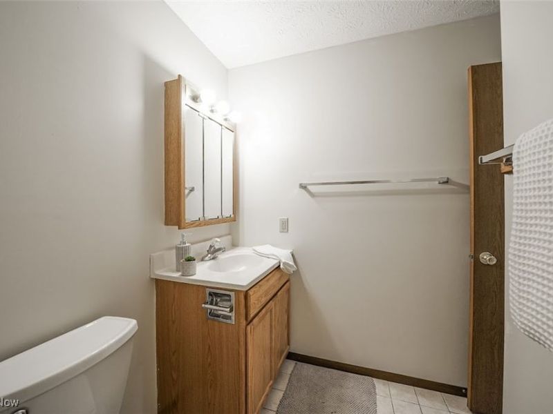 8140 Southwood Drive, Garrettsville, OH 44231 Photo 12