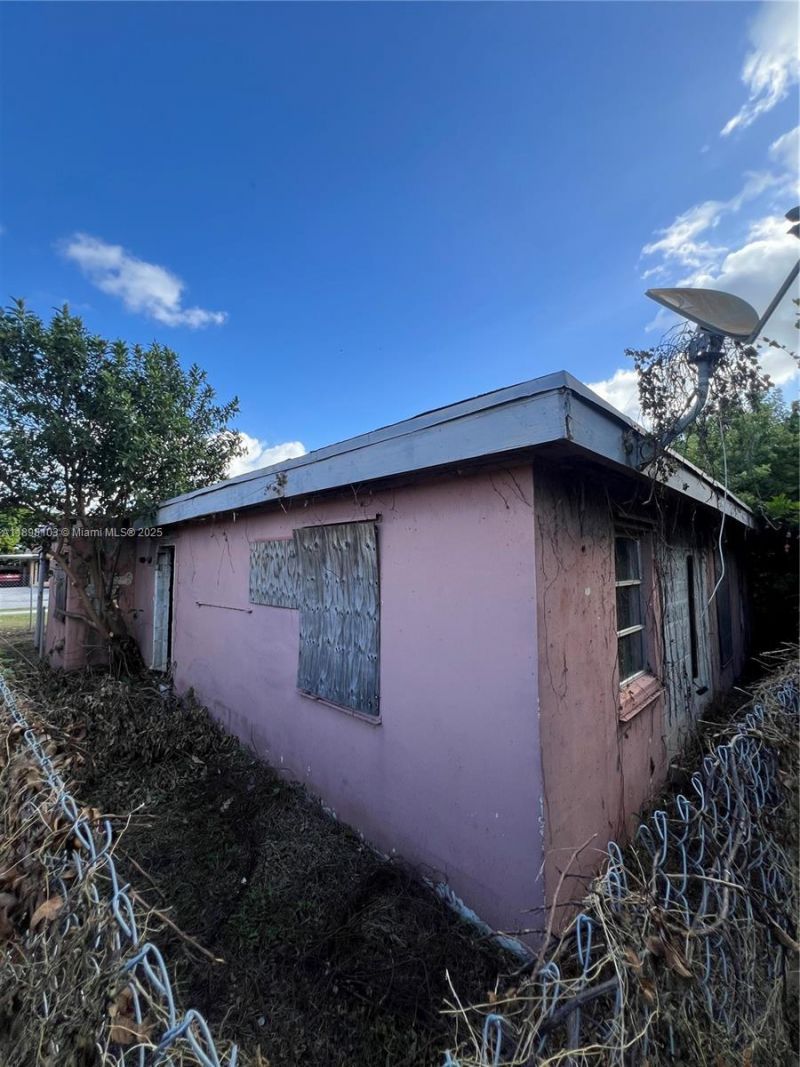 2122 Dewey St, Hollywood, FL 33020 Photo