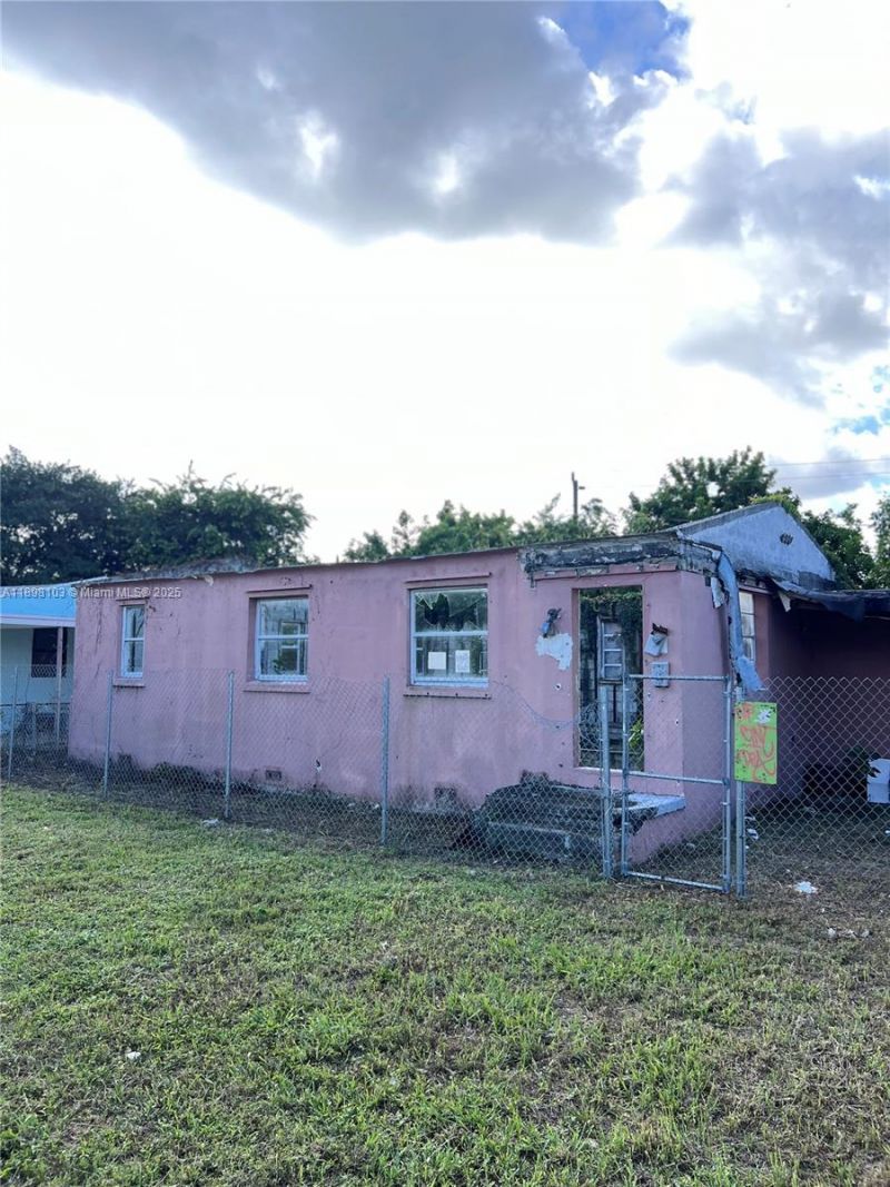 2122 Dewey St, Hollywood, FL 33020 Photo