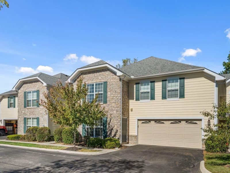 80 Lakes At Cheshire Drive, Delaware, OH 43015 Photo 1